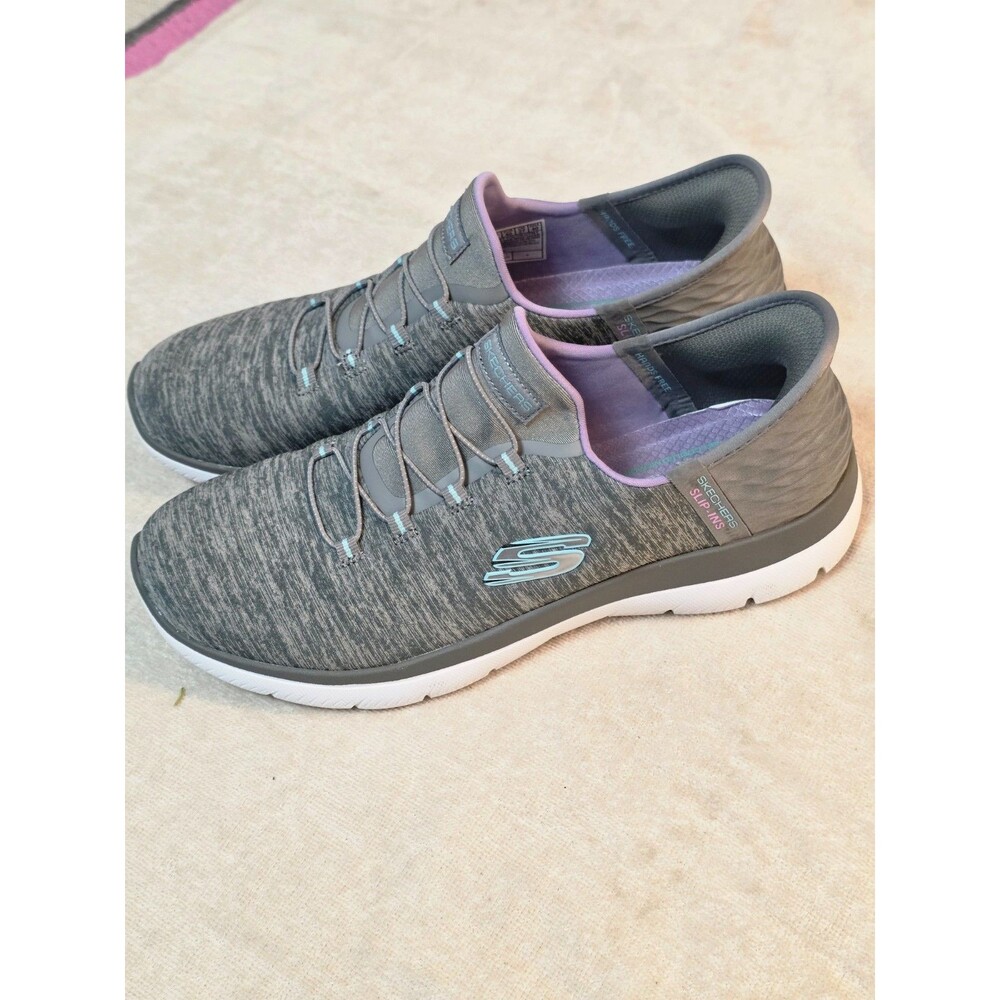 Skechers woman size 10